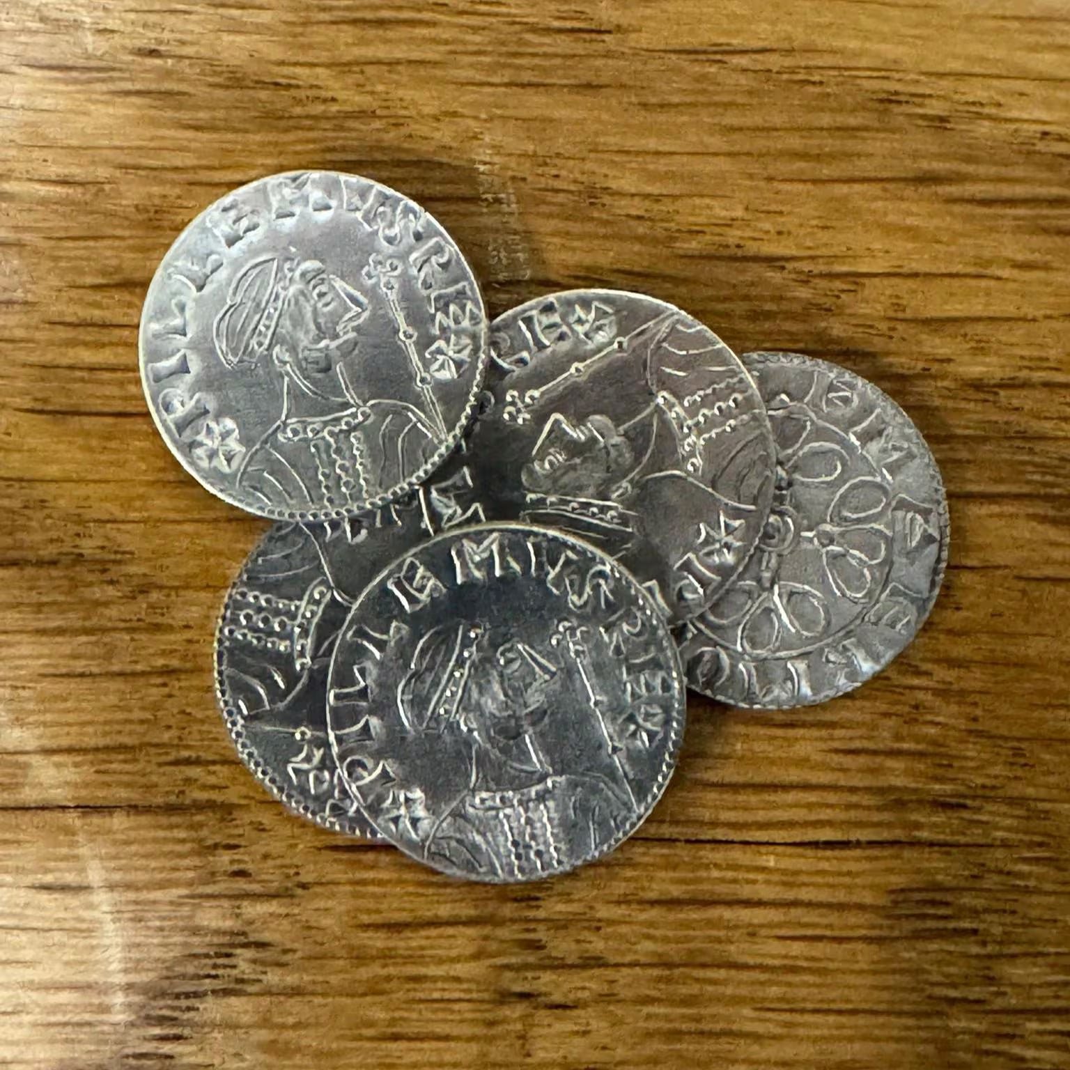 William I Hammered Penny - Cross Fleury - Reproduction